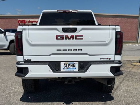 Used 2025 GMC Sierra 2500 AT4 AWD/4WD image 6
