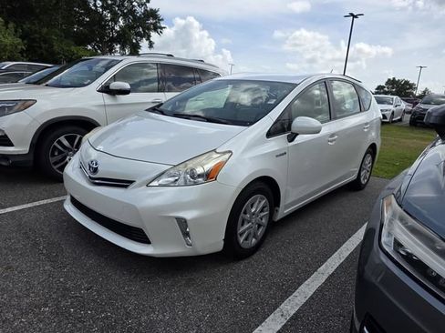 Used 2014 Toyota Prius V Three FWD image 14