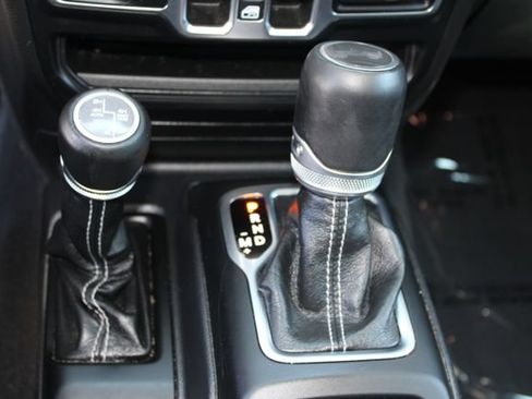Used 2023 Jeep Wrangler Unlimited Sahara w/ Cold Weather Group AWD/4WD image 16
