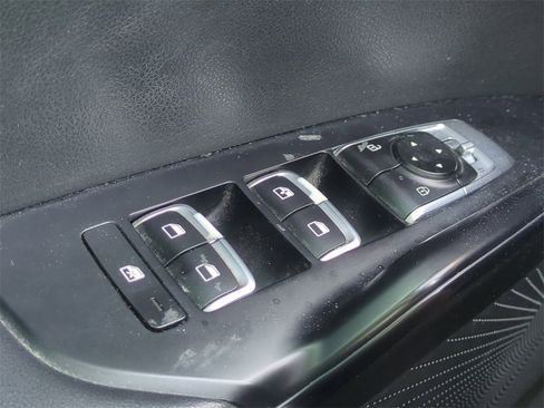 Used 2022 Kia K5 LXS image 24