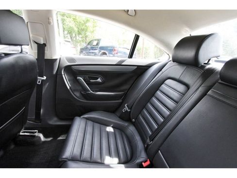 Used 2015 Volkswagen CC R-Line image 9