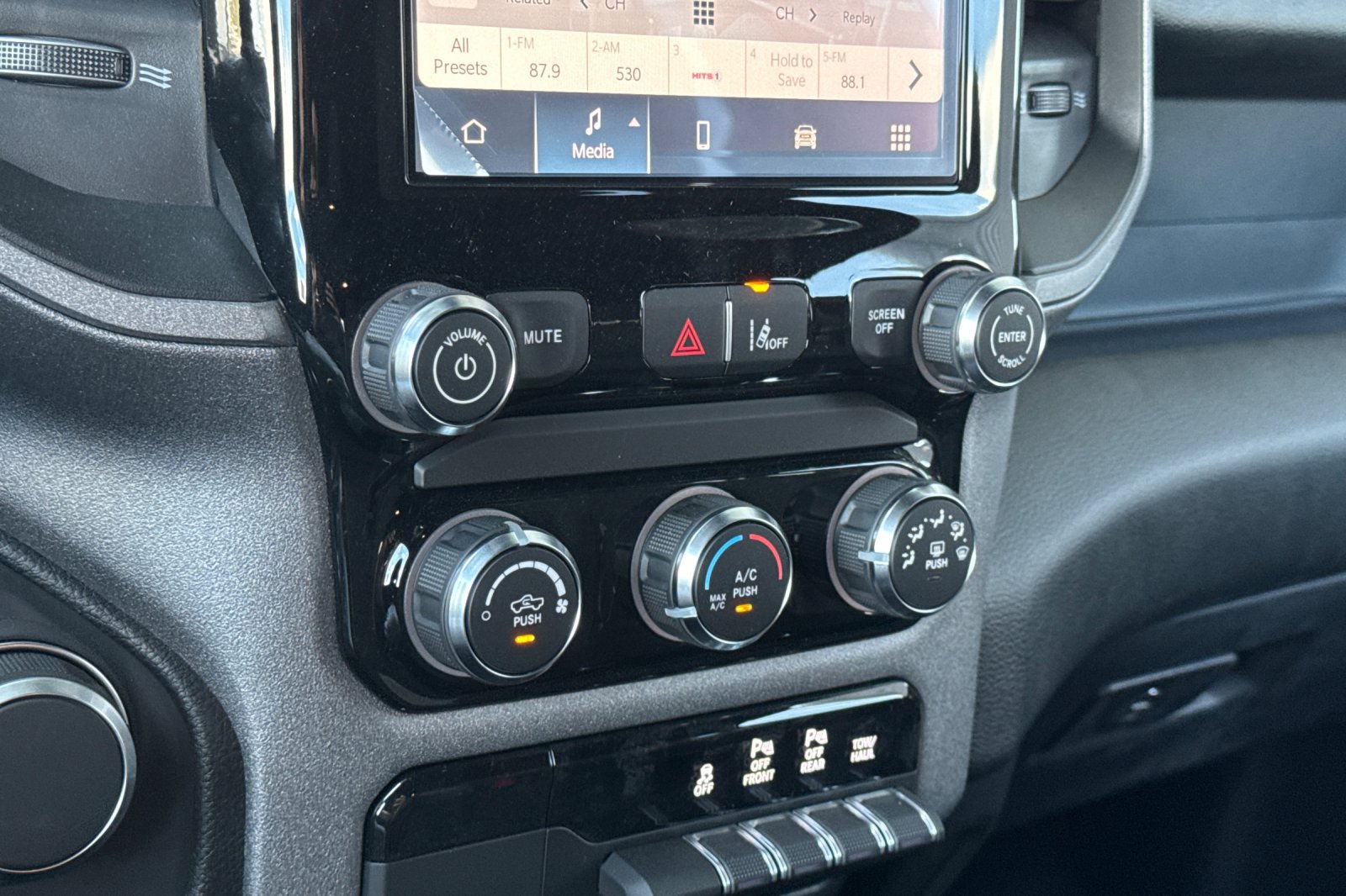 New 2026 RAM 1500 Express RWD image 18