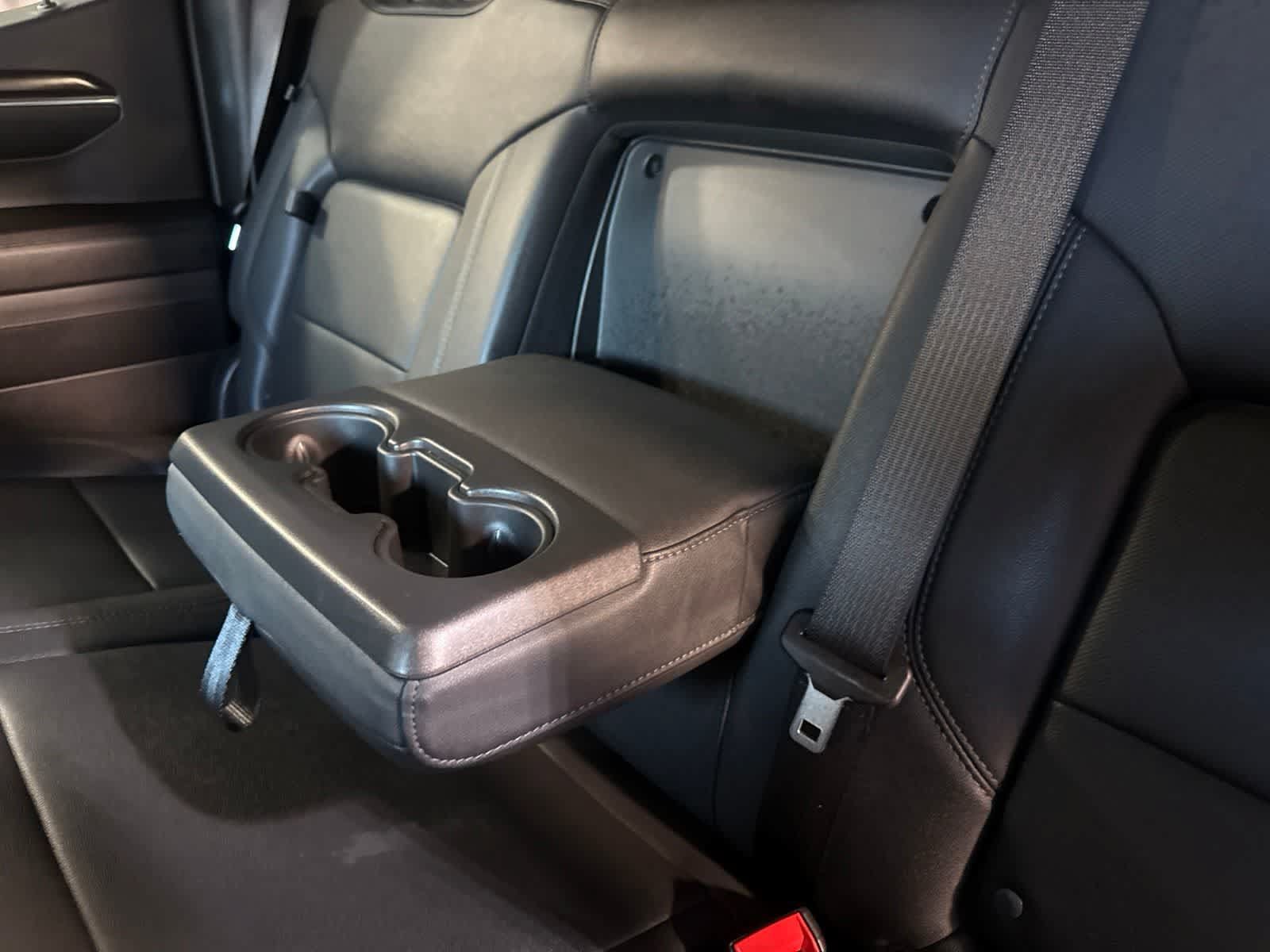 Used 2024 GMC Sierra 1500 SLT AWD/4WD image 33
