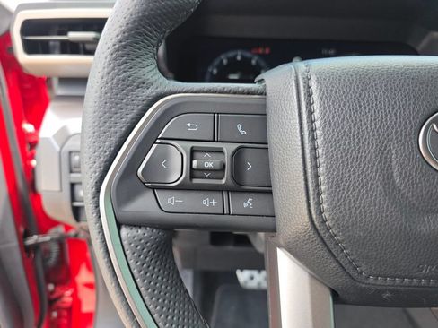 Used 2025 Toyota Tacoma TRD Sport RWD image 29