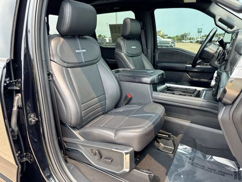 Used 2025 Ford F350 Platinum AWD/4WD image 26