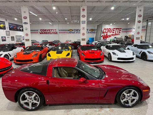 Used 2008 Chevrolet Corvette Coupe w/ Preferred Equipment Group RWD image 6