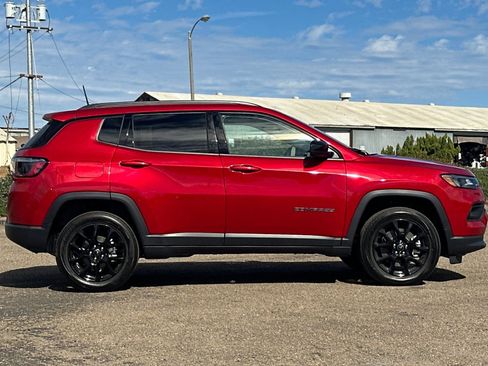 New 2026 Jeep Compass Latitude image 3
