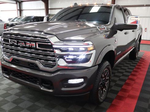 Used 2025 RAM 3500 Longhorn AWD/4WD image 26