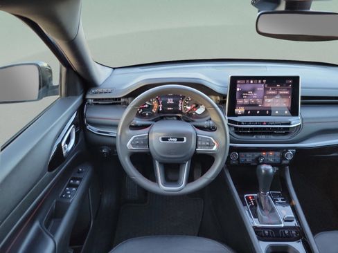 Used 2023 Jeep Compass Trailhawk image 20