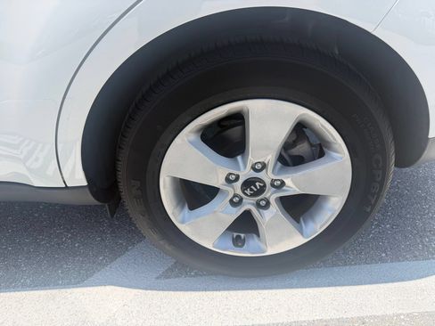 Used 2018 Kia Soul FWD image 10