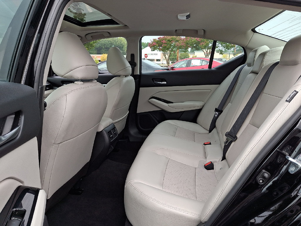 Used 2023 Nissan Altima 2.5 SL AWD/4WD image 10