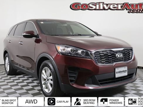 Used 2019 Kia Sorento LX image 1