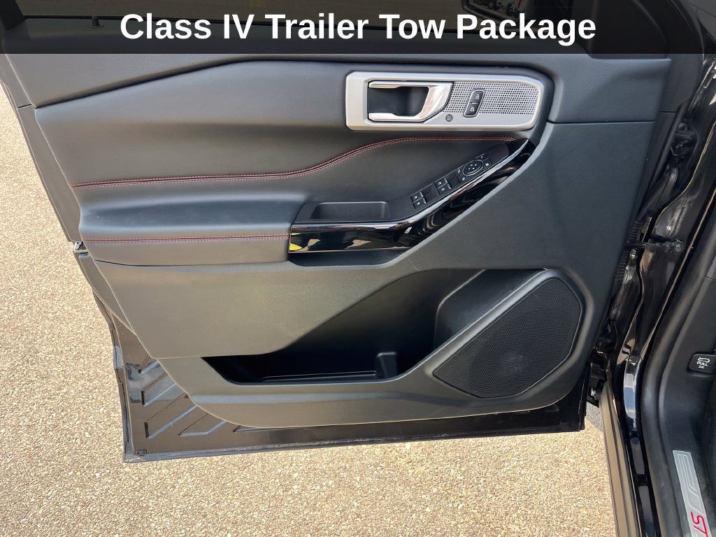 Used 2024 Ford Explorer ST-Line w/ Class IV Trailer Tow Package AWD/4WD image 13