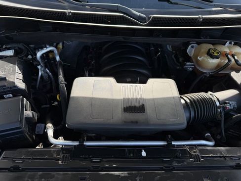 Used 2023 GMC Yukon XL Denali image 15