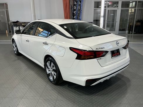 Used 2025 Nissan Altima 2.5 S image 29