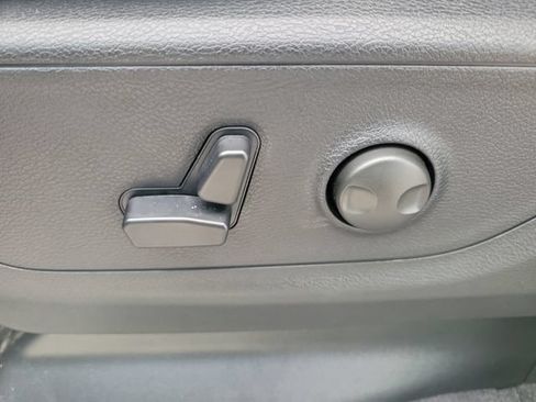 New 2026 RAM 1500 Big Horn AWD/4WD image 13