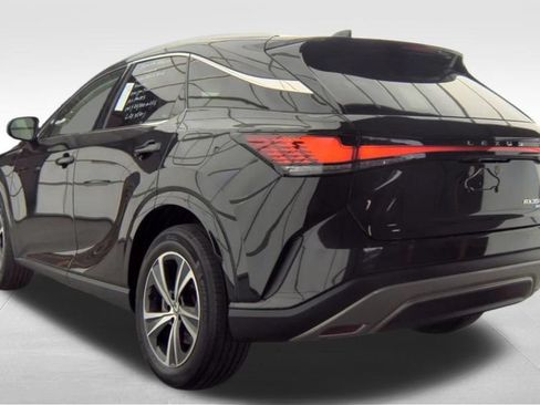 Used 2023 Lexus RX 350 Premium w/ Accessory Package AWD/4WD image 18