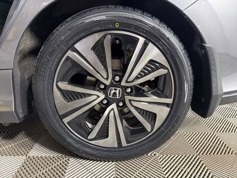 Used 2019 Honda Civic EX image 18