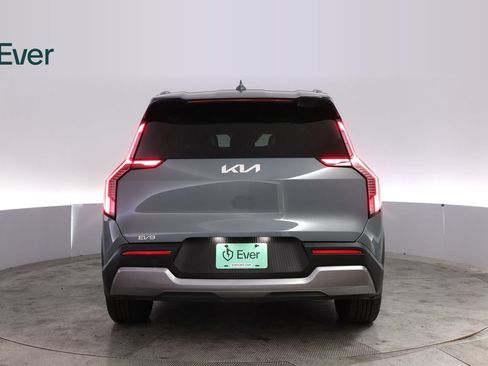 Used 2024 Kia EV9 Wind AWD/4WD image 15