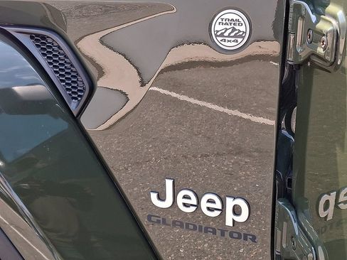 Used 2021 Jeep Gladiator Overland w/ Popular Equipment Package AWD/4WD image 31