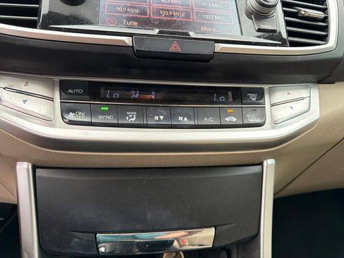 Used 2015 Honda Accord EX-L image 26
