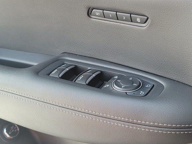 Certified 2023 Cadillac XT6 Premium Luxury FWD image 17