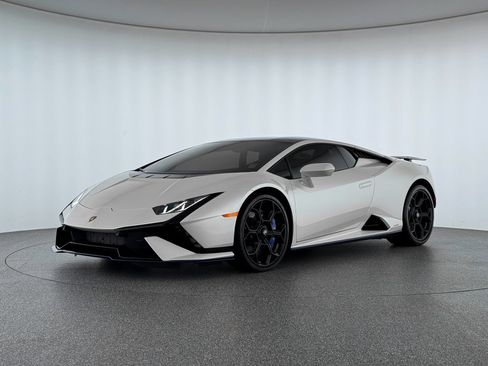 Used 2023 Lamborghini Huracan Tecnica RWD image 1