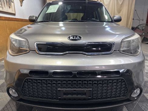 Used 2016 Kia Soul + w/ Primo Package FWD image 3