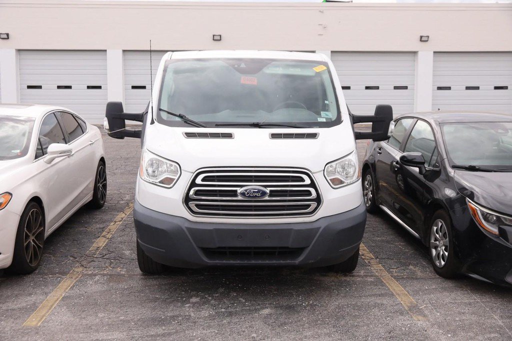 Used 2016 Ford Transit 250 130 Low Roof w/ Exterior Upgrade Package RWD image 3