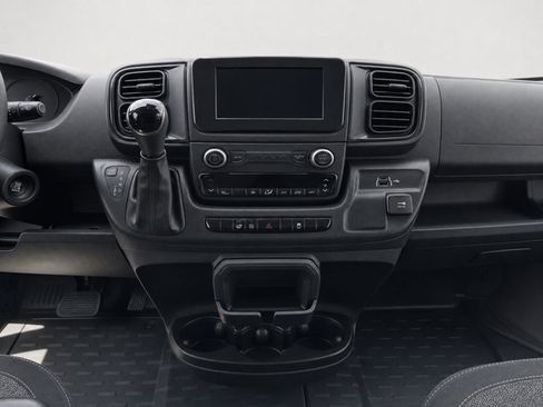 Used 2025 RAM ProMaster 3500 w/ Cold Weather Group FWD image 18