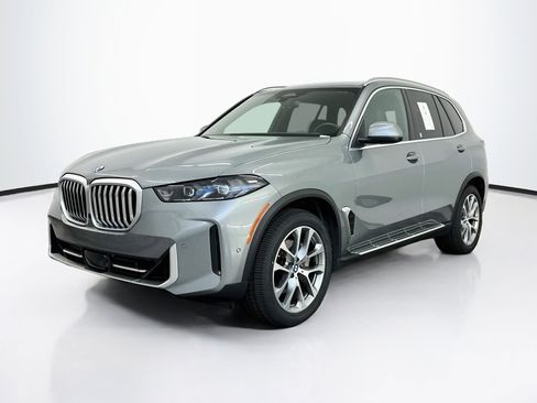 Used 2026 BMW X5 xDrive40i AWD/4WD image 3