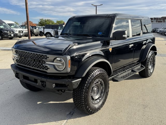 Used 2025 Ford Bronco Badlands AWD/4WD image 9