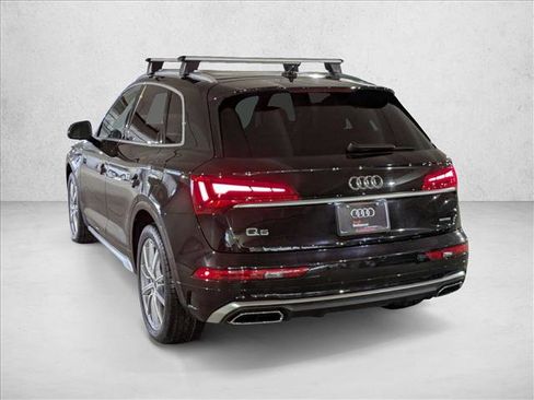 Used 2021 Audi Q5 e Premium Plus w/ Premium Plus Package image 8