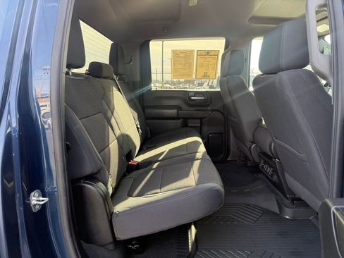 Used 2021 Chevrolet Silverado 2500 LT w/ Convenience Package image 21