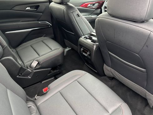 Used 2025 Chevrolet Traverse Z71 image 20