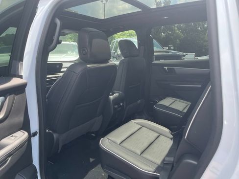 New 2026 Buick Enclave Sport Touring w/ Power Package AWD/4WD image 9