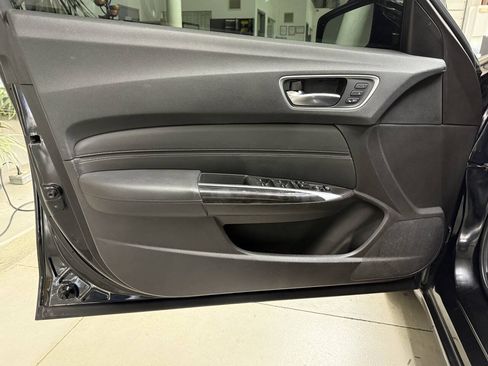 Used 2020 Acura TLX FWD image 10