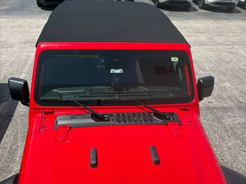Used 2024 Jeep Wrangler Sport AWD/4WD image 29
