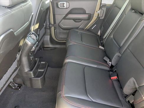 New 2026 Jeep Wrangler Unlimited Rubicon image 15