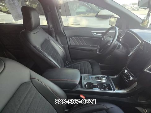 Used 2021 Ford Edge ST-Line FWD image 8