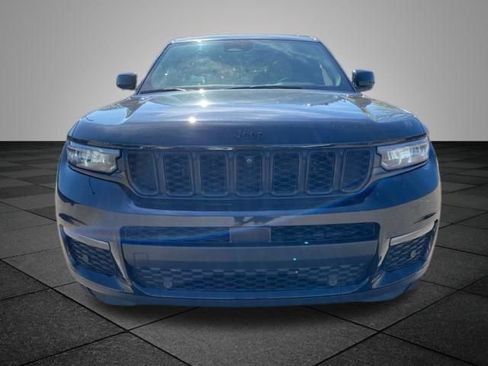 Used 2025 Jeep Grand Cherokee L Limited w/ Luxury Tech Group II AWD/4WD image 9