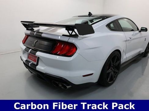 Used 2021 Ford Mustang Shelby GT500 w/ Carbon Fiber Track Pack RWD image 11