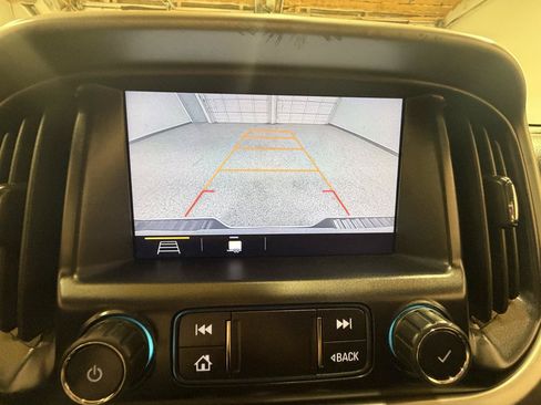 Used 2020 Chevrolet Colorado LT w/ Redline Special Edition AWD/4WD image 18