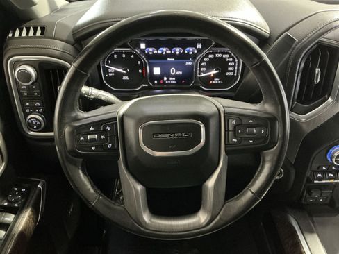 Used 2019 GMC Sierra 1500 Denali w/ Technology Package AWD/4WD image 17
