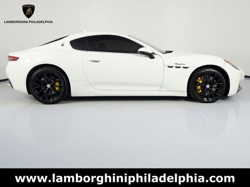 Used 2024 Maserati GranTurismo Modena image 4