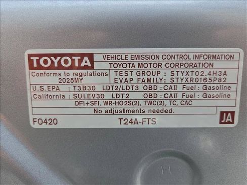 Certified 2025 Toyota Tacoma SR5 AWD/4WD image 24