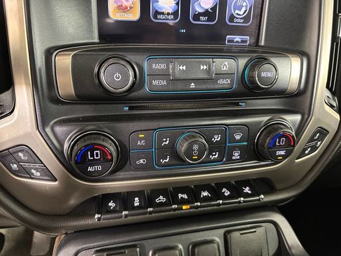 Used 2017 GMC Sierra 1500 Denali w/ Denali Ultimate Package AWD/4WD image 17