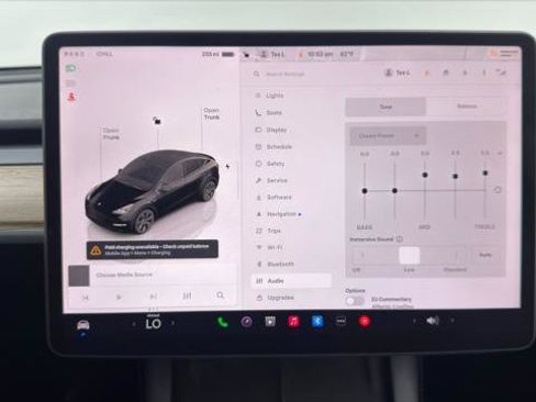 Used 2024 Tesla Model Y Long Range RWD image 37