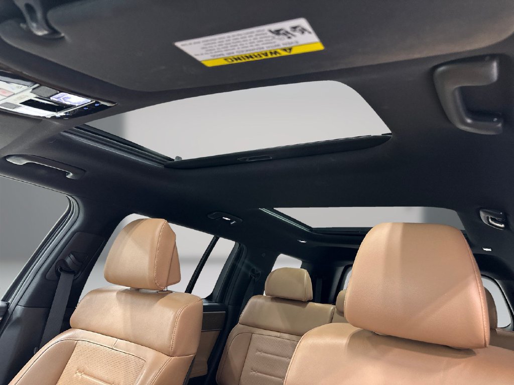 Used 2025 Hyundai Santa Fe Limited FWD image 18