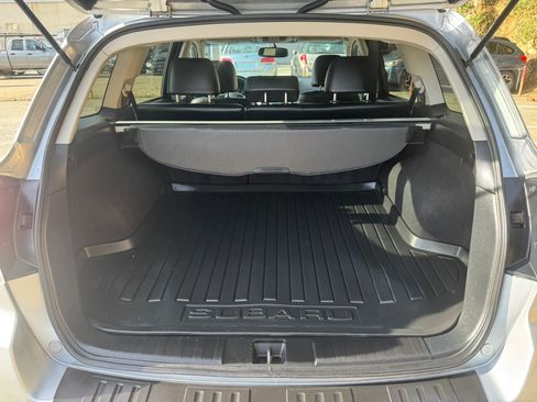 Used 2012 Subaru Outback 3.6R Limited AWD/4WD image 21